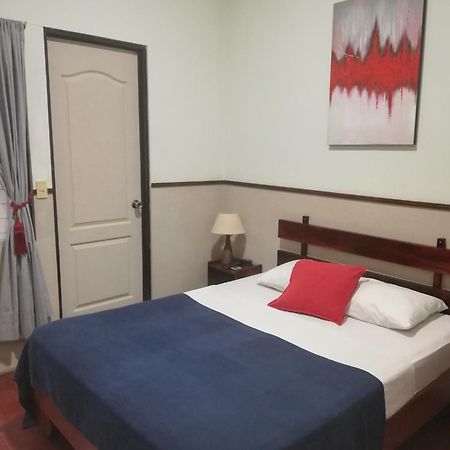 Hotel Santamaria Airport North / Alajuela Downtown Buitenkant foto