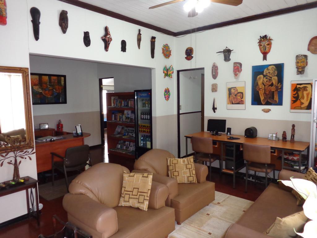 Hotel Santamaria Airport North / Alajuela Downtown Buitenkant foto