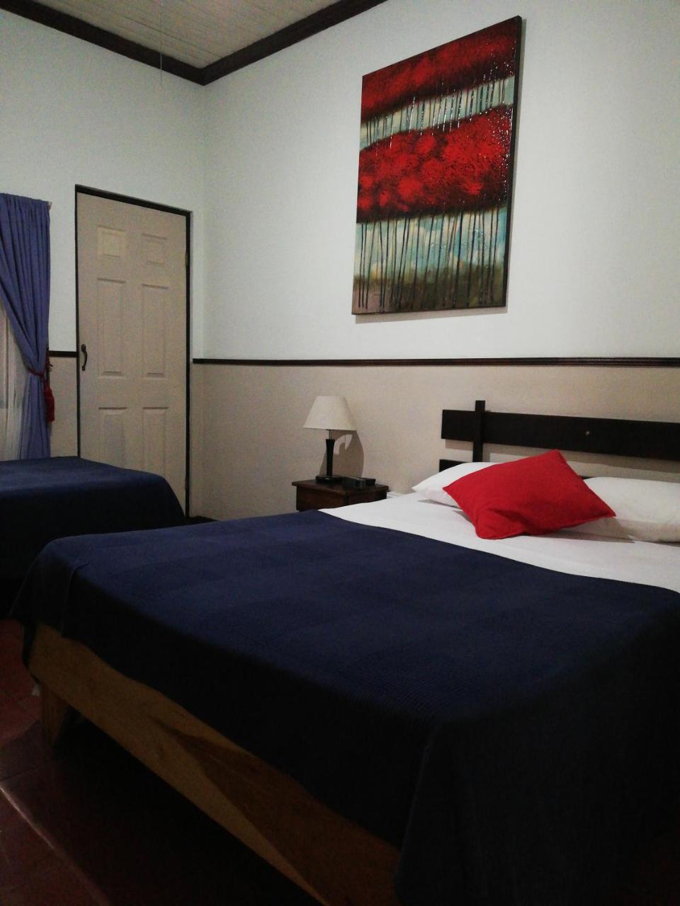 Hotel Santamaria Airport North / Alajuela Downtown Buitenkant foto
